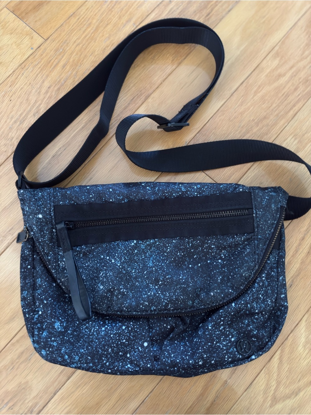 lululemon athletica Mineralize Multi 5L Crossbody Bag
